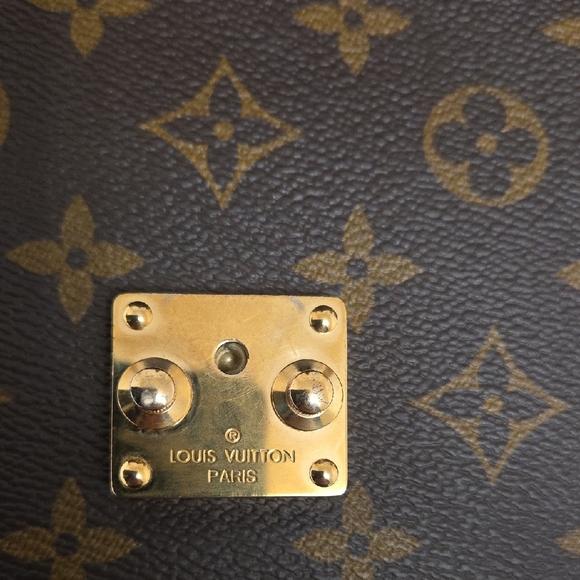 Authentic Louis Vuitton Reverse Monogram Crossbody Bag - Picture 9 of 16